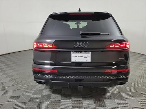 2026 Audi Q7 55 Prestige