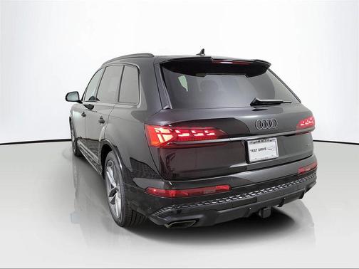 2026 Audi Q7 55 Prestige