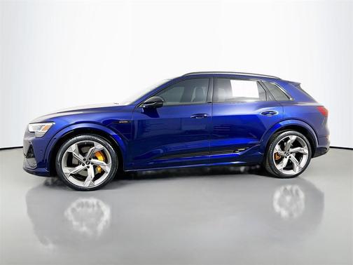 2022 Audi e-tron S Prestige