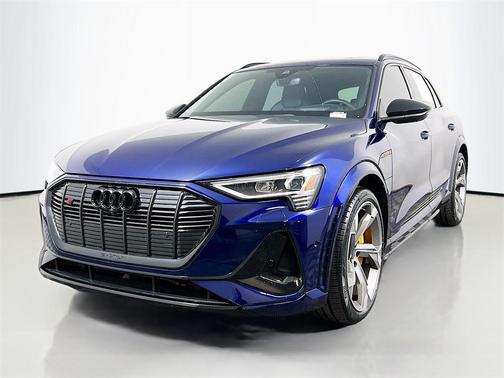 2022 Audi e-tron S Prestige