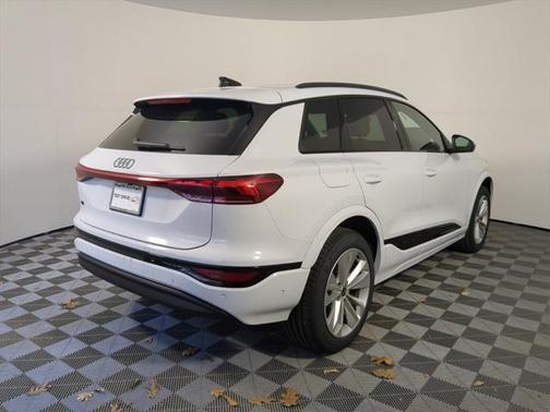 2025 Audi Q6 e-tron Premium