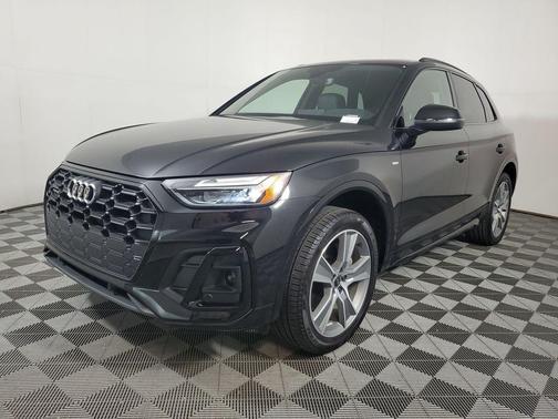 Mythos Black Metallic 2025 Audi Q5 45 S line Premium