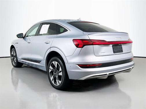 2022 Audi e-tron Sportback S line Premium Plus
