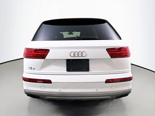 2019 Audi Q7 45 Premium Plus