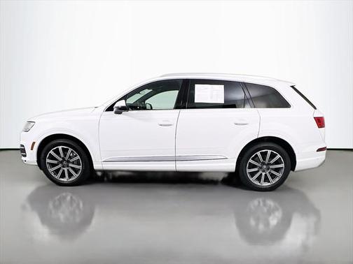 2019 Audi Q7 45 Premium Plus
