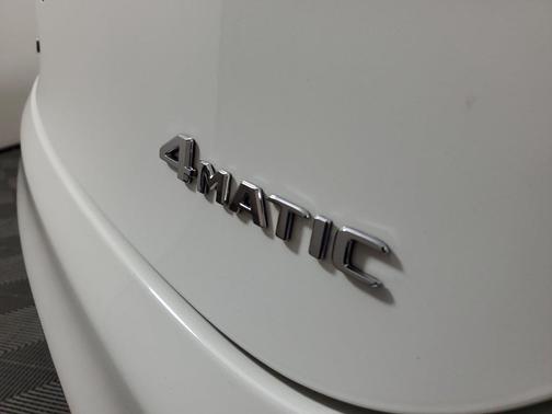 WHITE 2023 Mercedes-Benz GLC 300 4MATIC Coupe