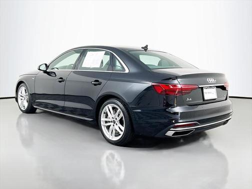 2022 Audi A4 45 S line Premium