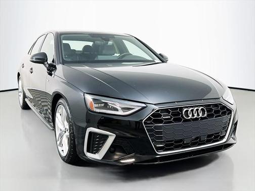 2022 Audi A4 45 S line Premium