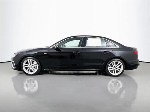 2022 Audi A4 45 S line Premium