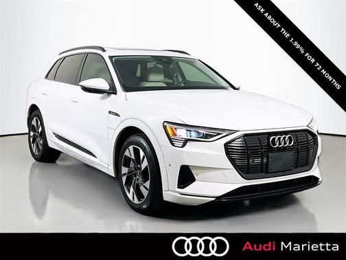 2022 Audi e-tron Premium