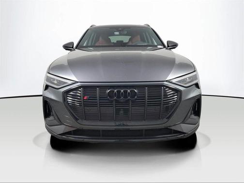 2023 Audi e-tron S Prestige quattro
