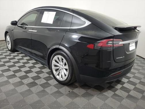 2016 Tesla Model X 75D