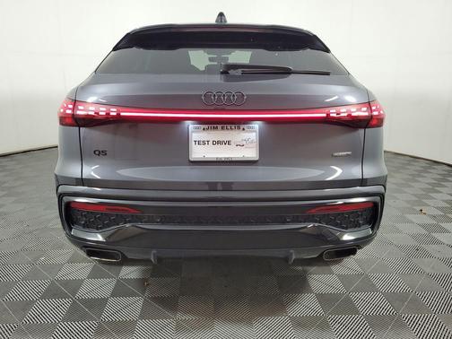 Tambora Gray Metallic 2026 Audi Q5 Sportback Premium Plus TFSI quattro S tronic
