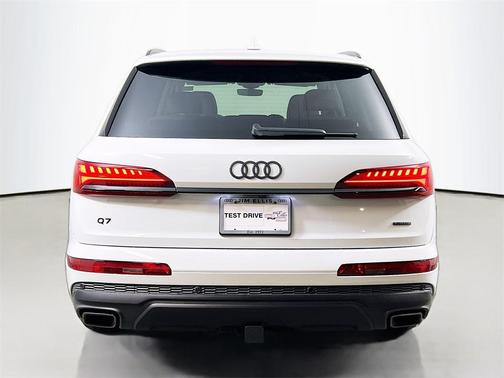 2026 Audi Q7 55 Premium Plus