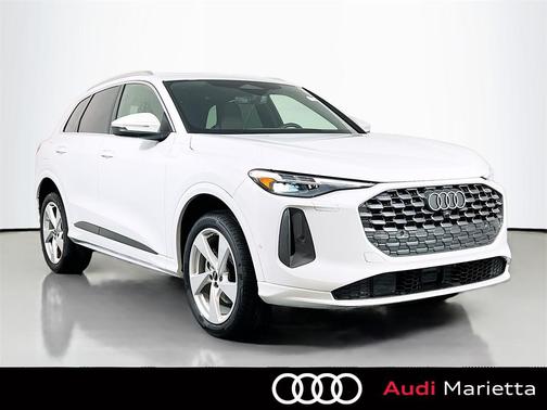 2025 Audi Q5 Premium Plus TFSI quattro S tronic