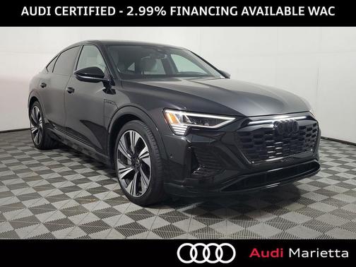 Mythos Black Metallic 2024 Audi Q8 e-tron Prestige