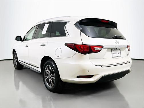 2017 INFINITI QX60 Base