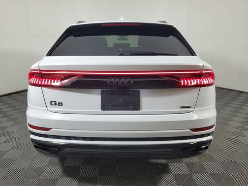 2023 Audi Q8 55 Premium Plus