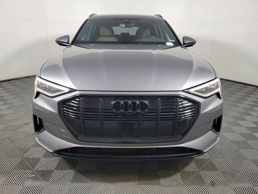 2023 Audi e-tron Premium Plus quattro