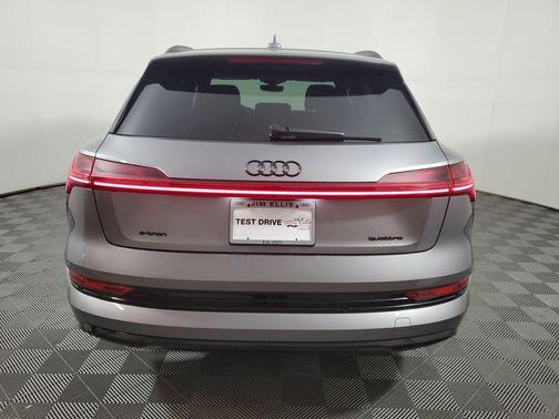 2023 Audi e-tron Premium Plus quattro