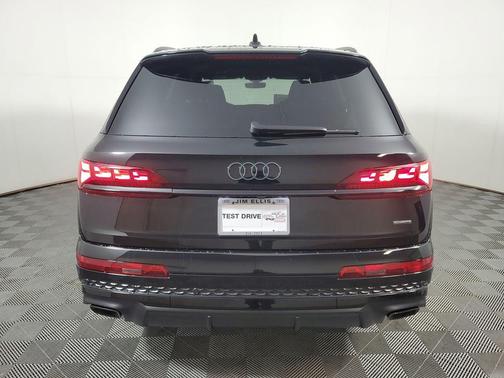 2026 Audi Q7 55 Prestige