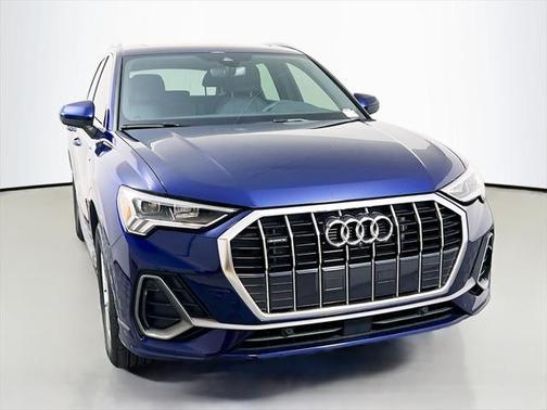 2023 Audi Q3 45 S line Premium Plus