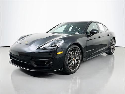 2023 Porsche Panamera Platinum Edition
