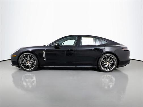 2023 Porsche Panamera Platinum Edition