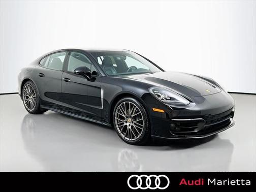 2023 Porsche Panamera Platinum Edition
