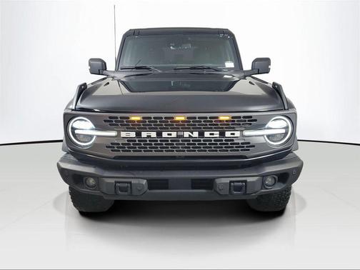 Shadow Black 2023 Ford Bronco Badlands