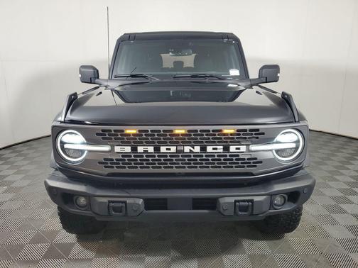 Shadow Black 2023 Ford Bronco Badlands