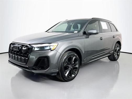 2025 Audi Q7 55 Premium Plus
