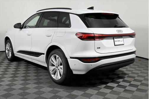 2025 Audi Q6 e-tron Premium