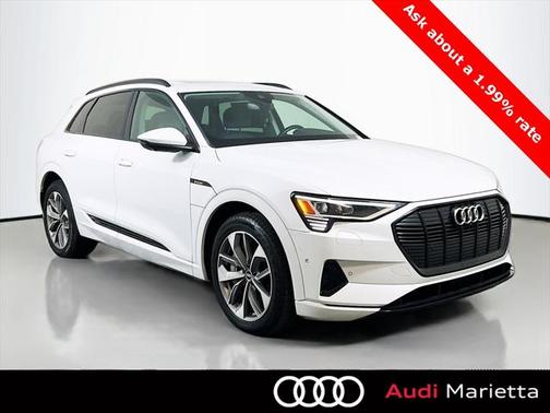 2021 Audi e-tron Premium Plus