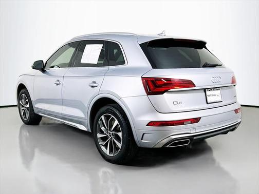 2022 Audi Q5 45 S line Premium Plus