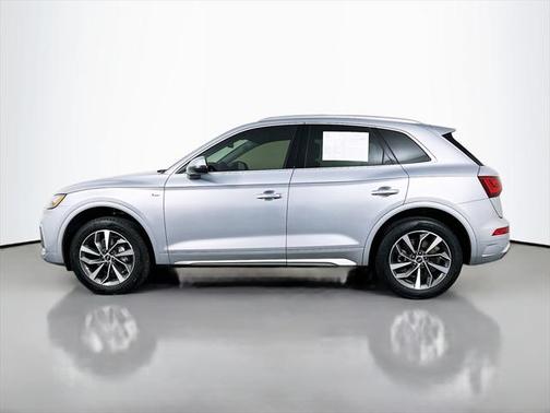 2022 Audi Q5 45 S line Premium Plus