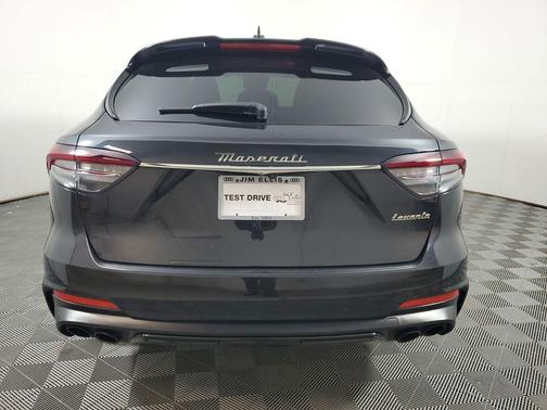 Nero Ribelle Metallic 2022 Maserati Levante Modena
