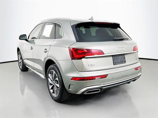 2023 Audi Q5 45 S line Premium