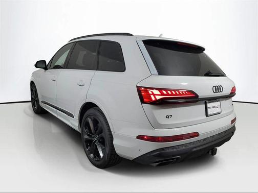 2026 Audi Q7 55 Premium Plus