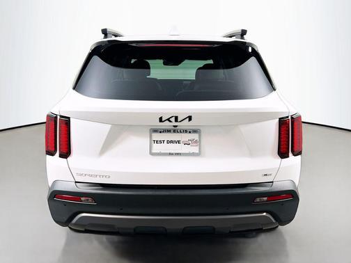 2023 Kia Sorento EX