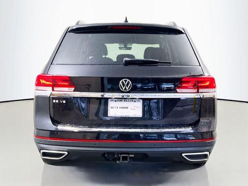 2022 Volkswagen Atlas 3.6L SE w/Technology