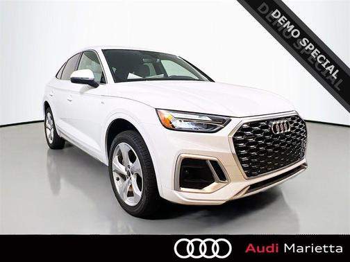 Glacier White Metallic 2025 Audi Q5 45 S line Premium Plus