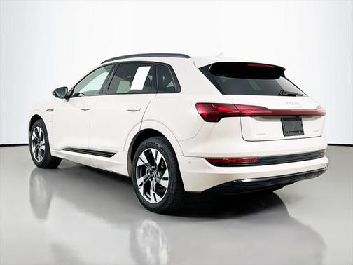 2021 Audi e-tron Premium