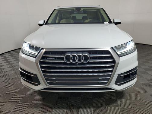 2019 Audi Q7 55 Prestige
