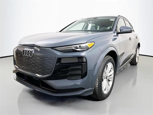 2025 Audi Q6 e-tron Premium