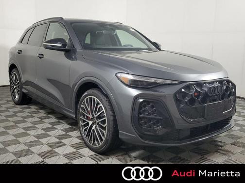 Daytona Gray Pearl Effect 2026 Audi SQ5 3.0T Premium Plus