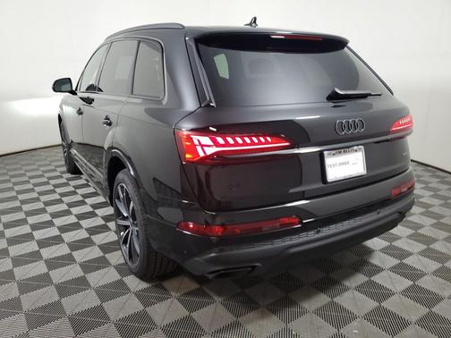 Mythos Black Metallic 2026 Audi Q7 45 Premium Plus