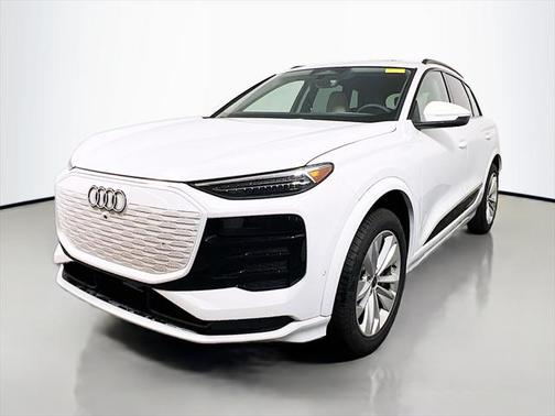2025 Audi Q6 e-tron Premium Plus