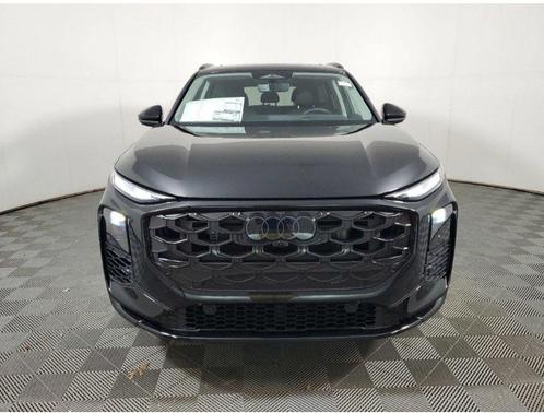 Mythos Black Metallic 2026 Audi Q3 TFSI quattro S tronic
