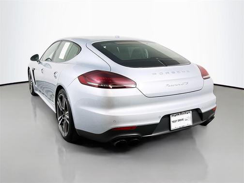 2014 Porsche Panamera GTS